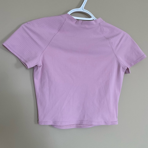 Lululemon Grid-Texture Cropped Tennis Short-Sleeve Shirt (Pink Peony) - Picture 8 of 9